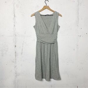 The north face ruched gray sleeveless dress size small